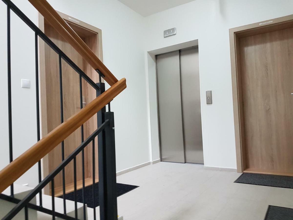 דמנובסקה דולינה Apartman Jasna Lucky מראה חיצוני תמונה