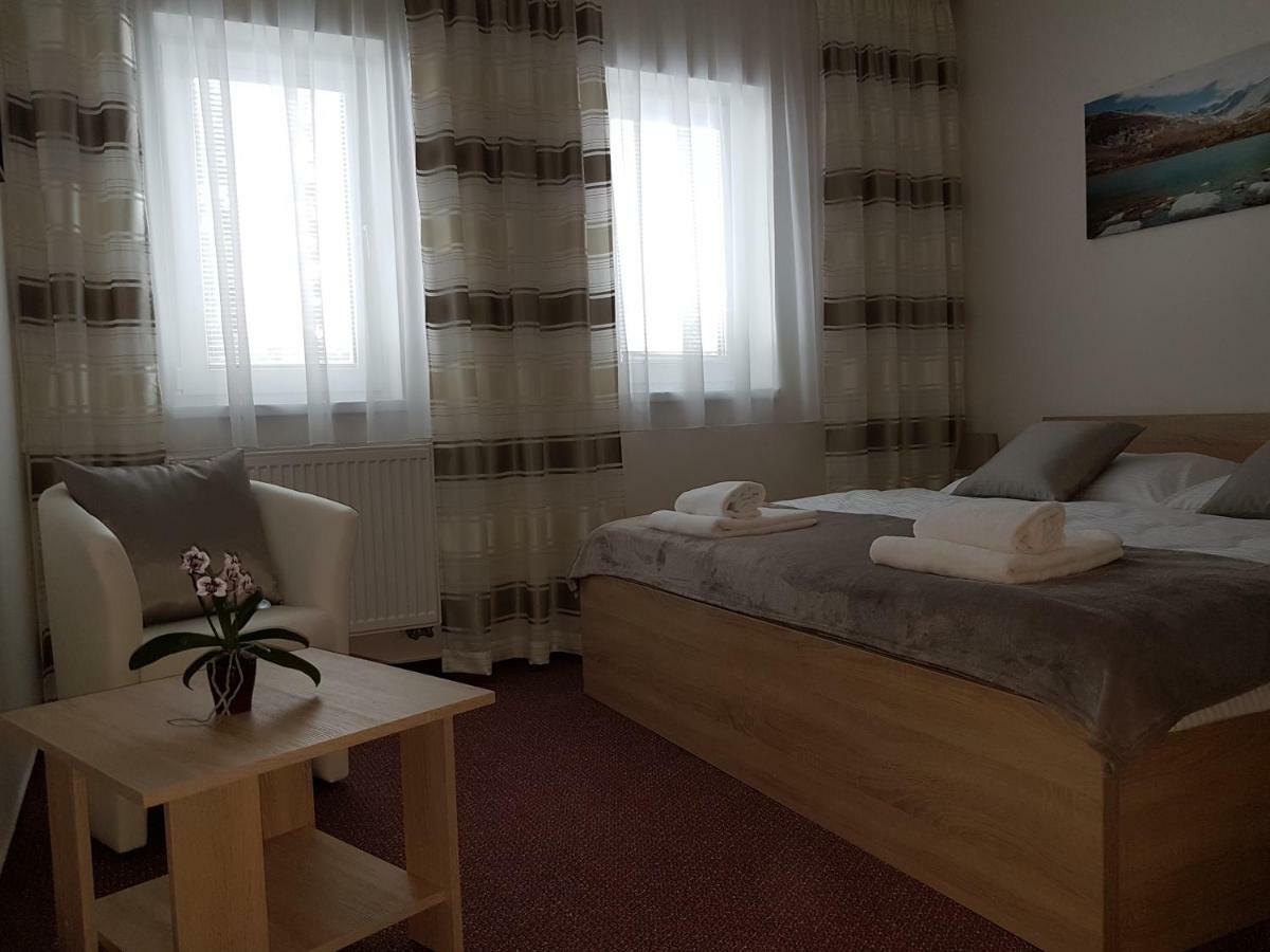 דמנובסקה דולינה Apartman Jasna Lucky מראה חיצוני תמונה