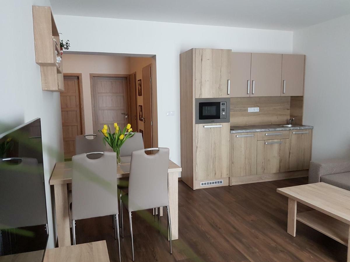 דמנובסקה דולינה Apartman Jasna Lucky מראה חיצוני תמונה